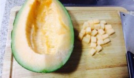 免费吃鸡哈密瓜套装,免费尝鲜！哈密瓜套装带你领略甜蜜滋味